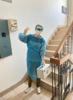 疫情下的宠物救助志愿者：救宠物，安抚的是主人的心