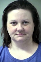 43岁女子用汽水淹死室友宠物蜘蛛，面临1年监禁