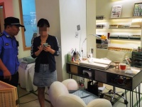 【以案释法】及时办好卫生许可证 “撸猫社交”也要注意卫生安全