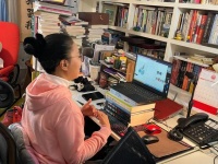 半月谈丨年轻人为心理疗愈按下购买键