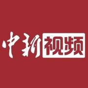 【携宠出游共享节日氛...