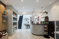 宠物店健康的生活方式：提供宠物健身、宠物美容等服务。