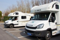 天之德房车自驾旅行带宠物需要注意的事项