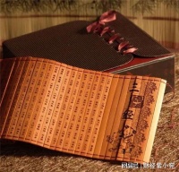 熊孩子有多狠？马鞍山男生偷窃女邻居的宠物狗，用电梯门将其夹死