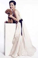 王碧儿《光棍终结者》突破 登宠物杂志封面