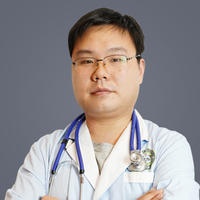 狗狗肝炎两只眼睛都变色是怎么回事