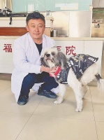 当宠物医生22年 他从十万个“毛孩子”身上“见生死，看冷暖”