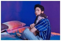 明星们养的奇怪宠物,蜥蜴我能忍,看到李冰冰的,网友:心慌慌!