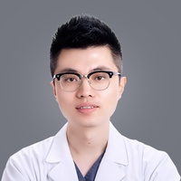 黑王蛇打喷嚏，嘴里有点黏液，要紧吗