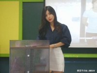 职校女教师半夜男寝室庆生，引发网友质疑，当事人强势回应
