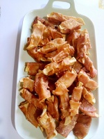 自制宠物狗零食鸡肉绕苹果