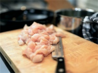 鸡肉怎么做给宝宝吃 鸡肉的作用有哪些