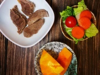 【步骤图】自制狗饭~牛肉南瓜饭的做法