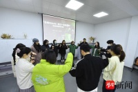 人们为何怕蛇？南京红山动物园举办公益活动帮你克服“恐蛇”