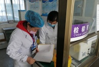 07年云南一司机捡到小蛇，2年后长到3米，送到动物园后不吃东西了