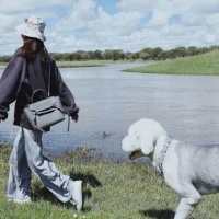 不露脸氛围感头像女带宠物图片大全(4)